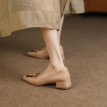 33-40 de mari dimensiuni primăvară piele de oaie pentru femei pantofi catarama pătrat simplu toc mediu gros toc alb pantofi pentru femei